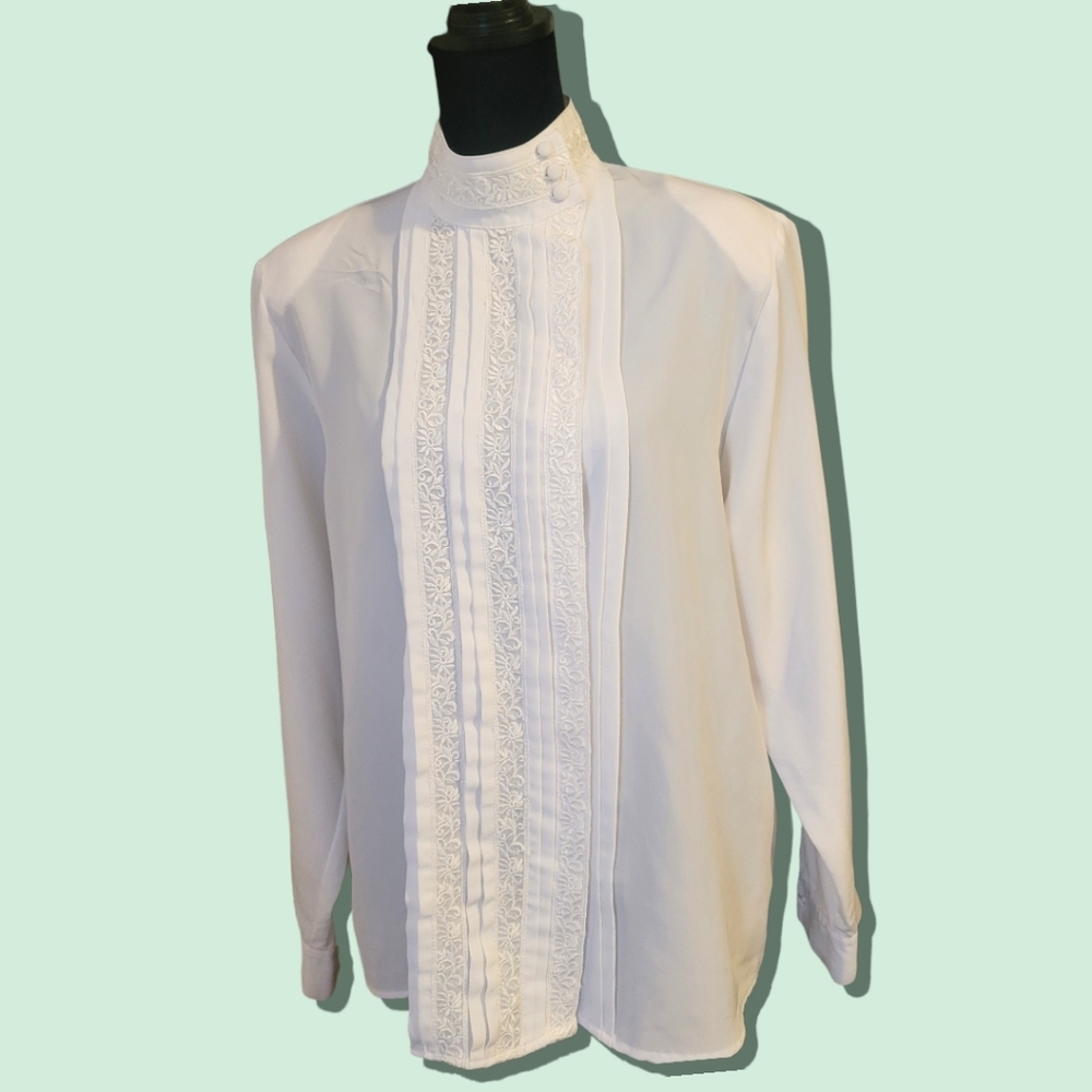 Vintage 80s Yves St. Clair White Embroidered Front Blouse Size 12